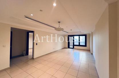 Apartment - 1 Bedroom - 2 Bathrooms for rent in Porto Arabia - The Pearl Island - Doha
