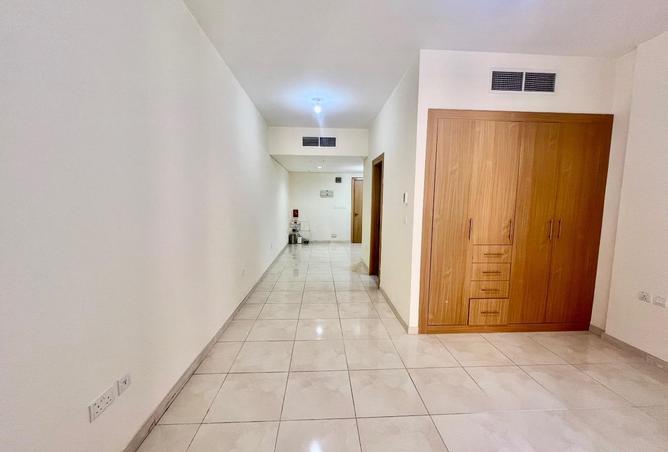 56669359 - Property Image 2