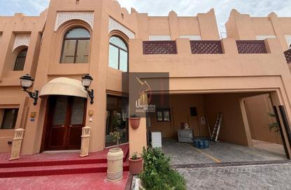 مجمع سكني - 5 غرف نوم - 6 حمامات للايجار في وست باي لاجون - بحيرة وست لاجون - الدوحة