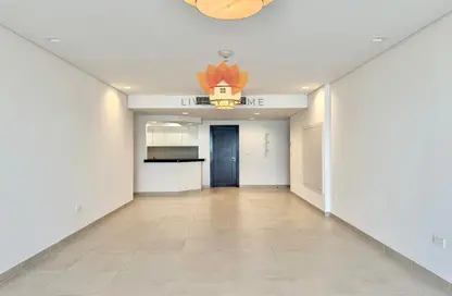 Apartment - 2 Bedrooms - 4 Bathrooms for rent in Al Mutahidah Tower - Viva Bahriyah - The Pearl Island - Doha