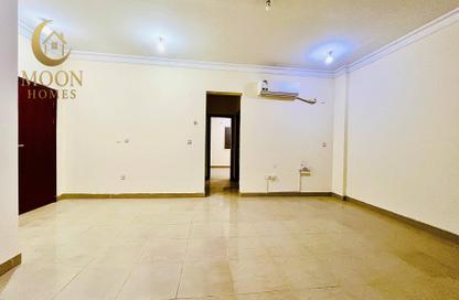 Apartment - 1 Bedroom - 2 Bathrooms for rent in Umm Ghwailina Comm - Umm Ghuwalina - Umm Ghuwailina - Doha