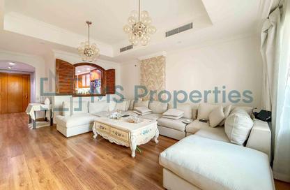 Apartment - 2 Bedrooms - 3 Bathrooms for rent in West Porto Drive - Porto Arabia - The Pearl Island - Doha