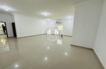 Apartment - 3 Bedrooms - 2 Bathrooms for rent in Madinat Khalifa Building 58 - Madinat Khalifa South - Madinat Khalifa - Doha