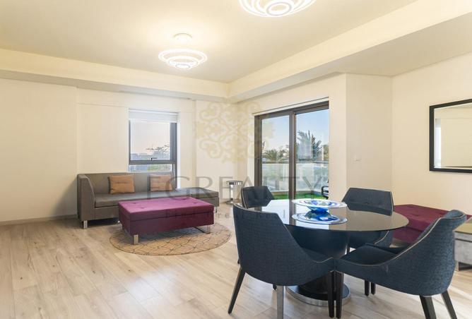 993911 - Property Image 2