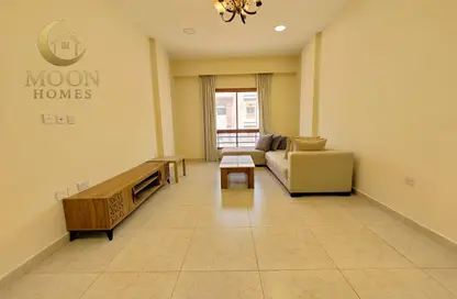 Apartment - 2 Bedrooms - 2 Bathrooms for rent in Al Muntazah Street - Al Muntazah - Doha