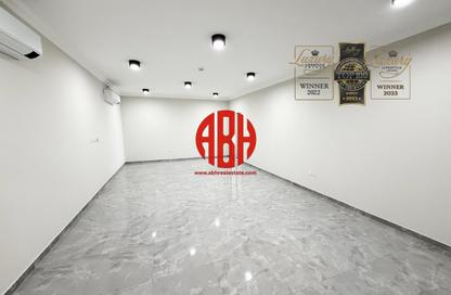 Apartment - 3 Bedrooms - 4 Bathrooms for rent in Musheireb Apartments - Musheireb - Doha