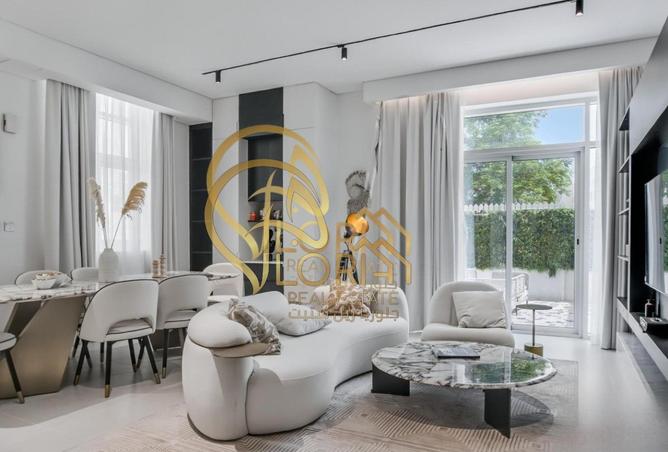 1004055 - Property Image 2