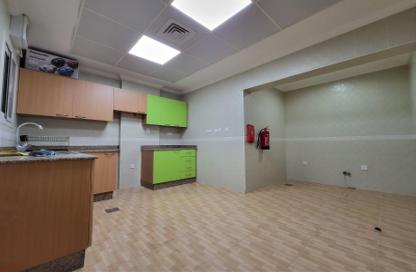 Apartment - 3 Bedrooms - 3 Bathrooms for rent in Al Zubair Bakkar Street - Al Sadd - Doha