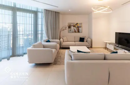 Penthouse - 3 Bedrooms - 4 Bathrooms for rent in Floresta Gardens - Floresta Gardens - The Pearl Island - Doha