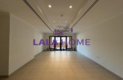 Apartment - 1 Bedroom - 2 Bathrooms for rent in East Porto Drive - Porto Arabia - The Pearl Island - Doha