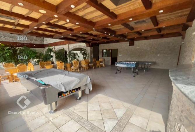 1010892 - Property Image 2