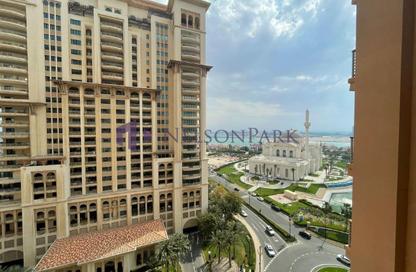 Apartment - 1 Bedroom - 2 Bathrooms for sale in Tower 7 (Ferrari Tower) - Porto Arabia - The Pearl Island - Doha Apartment - 1 Bedroom - 2 Bathrooms for sale in Tower 7 (Ferrari Tower) - Porto Arabia - The Pearl Island - Doha