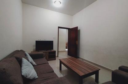 Apartment - 2 Bedrooms - 2 Bathrooms for rent in Bin Omran 35 - Fereej Bin Omran - Doha Apartment - 2 Bedrooms - 2 Bathrooms for rent in Bin Omran 35 - Fereej Bin Omran - Doha