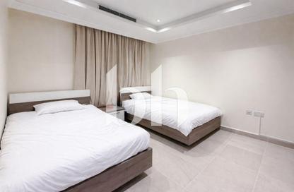 Townhouse - 2 Bedrooms - 3 Bathrooms for rent in West Porto Drive - Porto Arabia - The Pearl Island - Doha
