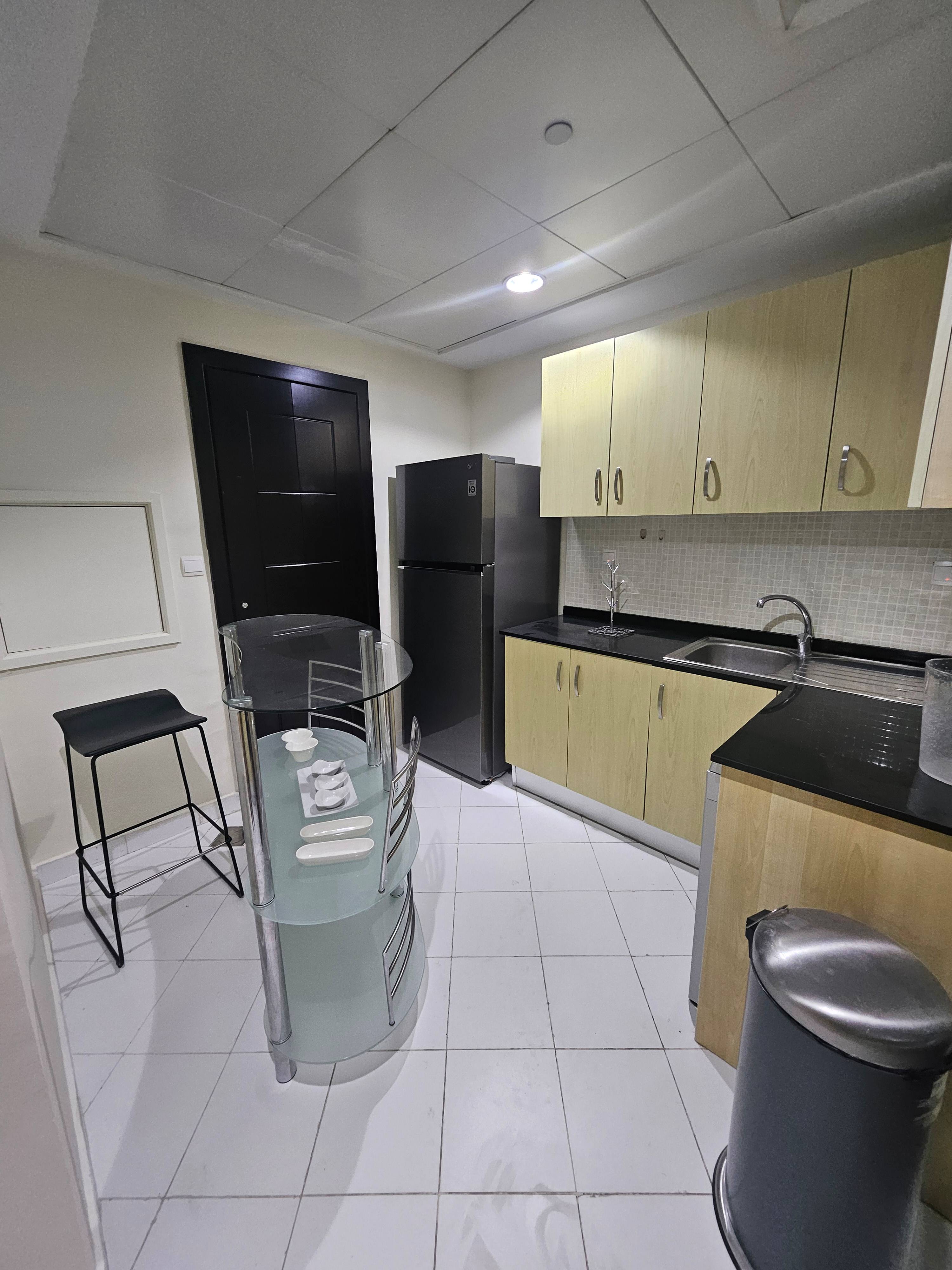 ELEGANT SEE VIEW 1BEDROOM FULLY FURNISHED thumbnail 5