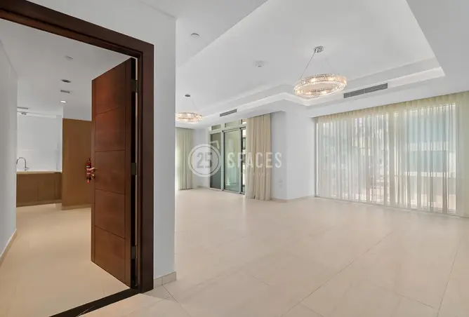 63701143 - Property Image 2
