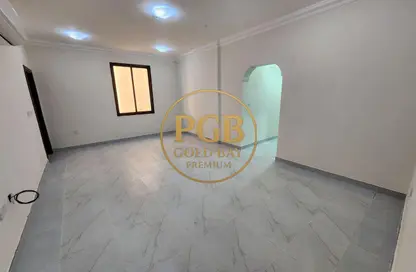 Apartment - 2 Bedrooms - 2 Bathrooms for rent in Al Khazin Street - Madinat Khalifa South - Madinat Khalifa - Doha