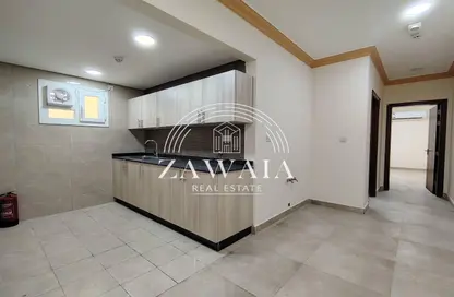 Apartment - 2 Bedrooms - 2 Bathrooms for rent in Old Al Ghanim - Al Ghanim - Doha
