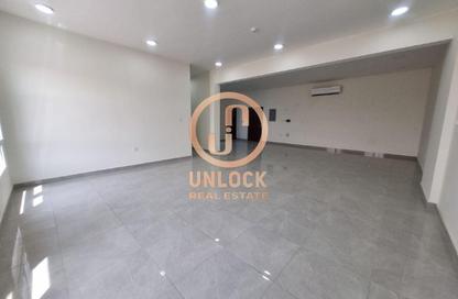 Apartment - 3 Bedrooms - 3 Bathrooms for rent in Doha Gardens - Al Waab - Al Waab - Doha