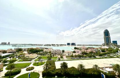 Apartment - 2 Bedrooms - 3 Bathrooms for rent in West Porto Drive - Porto Arabia - The Pearl Island - Doha