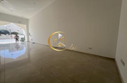 Shop - Studio - 1 Bathroom for rent in Old Airport Road - Old Airport Road - Doha