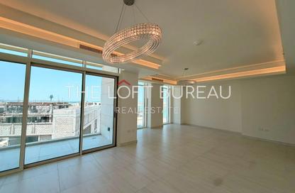 Apartment - 3 Bedrooms - 5 Bathrooms for sale in Crystal Residence - Gewan Island - The Pearl Island - Doha Apartment - 3 Bedrooms - 5 Bathrooms for sale in Crystal Residence - Gewan Island - The Pearl Island - Doha