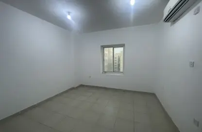 Apartment - 2 Bedrooms - 2 Bathrooms for rent in Fereej Bin Mahmoud North - Fereej Bin Mahmoud - Doha