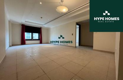 Apartment - 1 Bedroom - 2 Bathrooms for rent in East Porto Drive - Porto Arabia - The Pearl Island - Doha