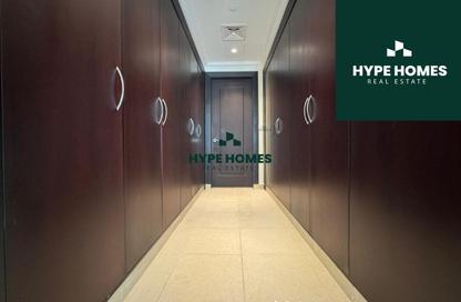Apartment - 1 Bedroom - 2 Bathrooms for rent in East Porto Drive - Porto Arabia - The Pearl Island - Doha