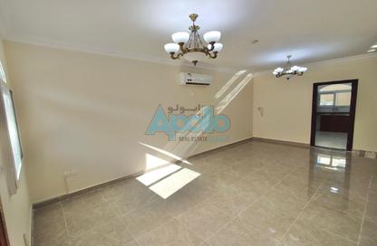Villa - 4 Bedrooms - 4 Bathrooms for rent in Umm Al Seneem Street - Ain Khaled - Doha Villa - 4 Bedrooms - 4 Bathrooms for rent in Umm Al Seneem Street - Ain Khaled - Doha