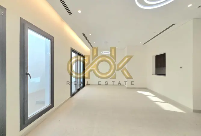 62128401 - Property Image 3