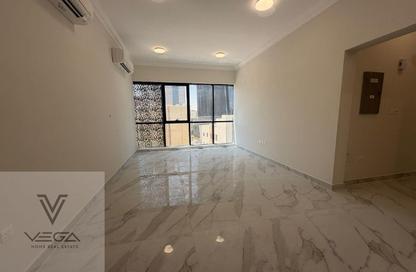 Apartment - 2 - 3 for rent in Anas Street - Fereej Bin Mahmoud North - Fereej Bin Mahmoud - Doha