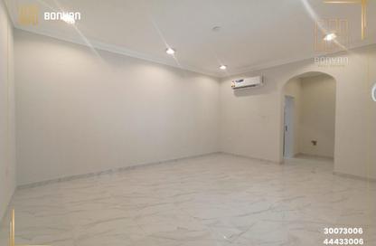 Villa - 4 Bedrooms - 5 Bathrooms for rent in Wadi Al Markh - Muraikh - AlMuraikh - Doha