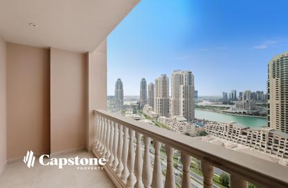 Apartment - 2 Bedrooms - 3 Bathrooms for rent in Marina Gate - Porto Arabia - The Pearl Island - Doha