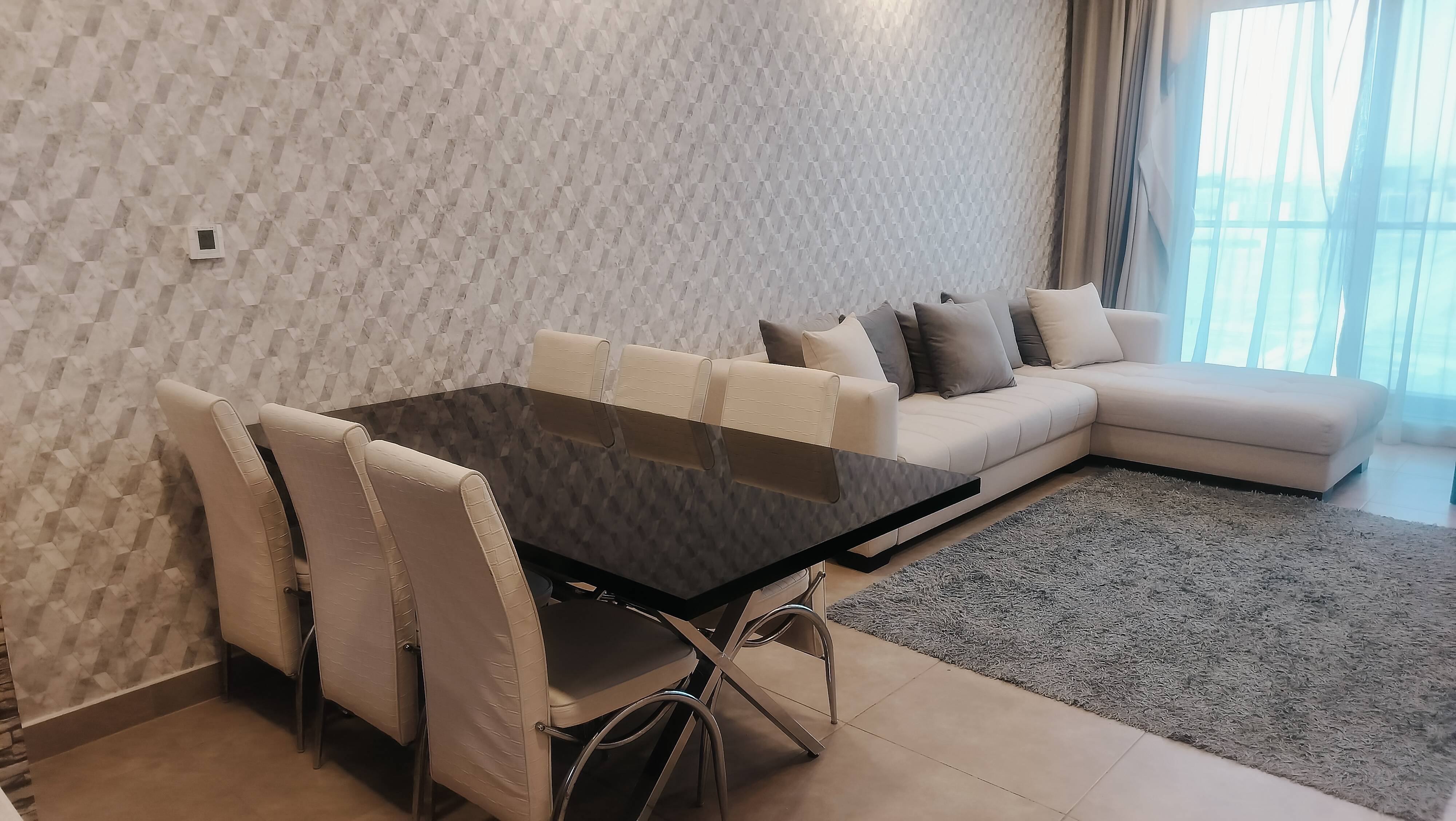 Distress 2 BHK I Fully Furnished I Ready To move thumbnail 4