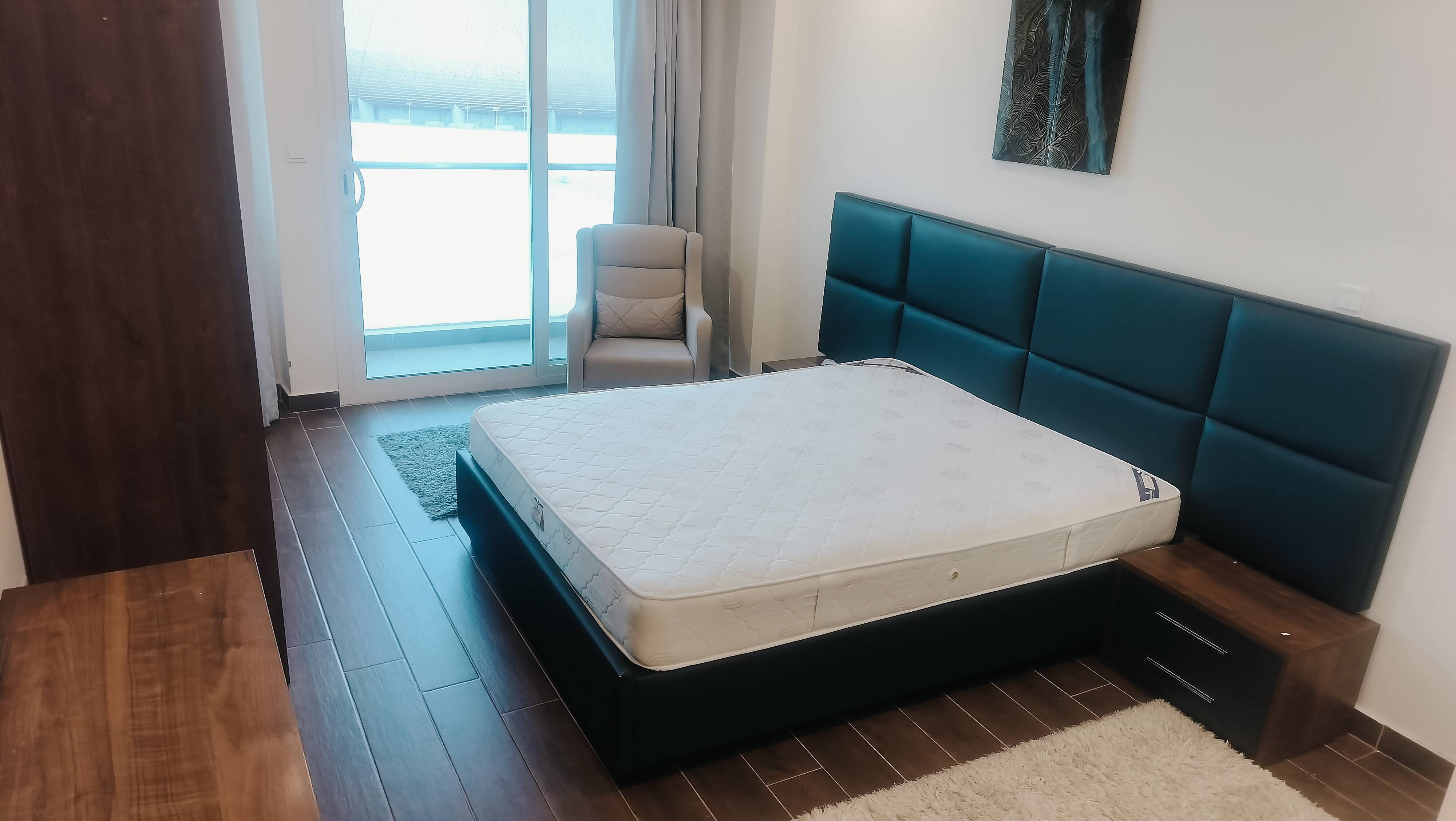 Distress 2 BHK I Fully Furnished I Ready To move thumbnail 18