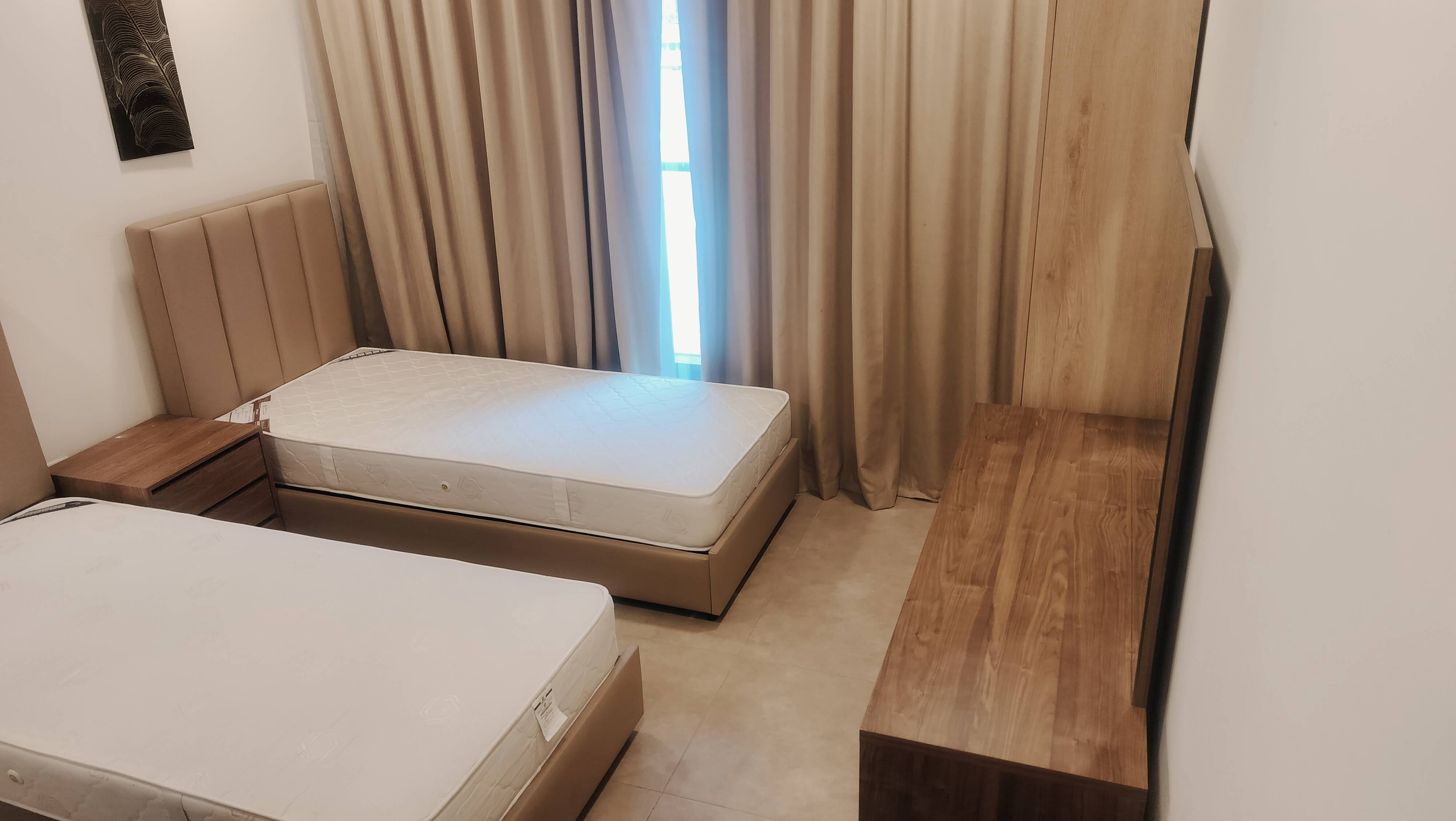 Distress 2 BHK I Fully Furnished I Ready To move thumbnail 13