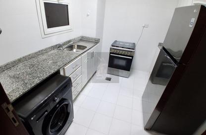 Apartment - 2 Bedrooms - 2 Bathrooms for rent in Al Sadd Road - Al Sadd - Doha