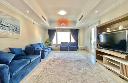 Apartment - 2 Bedrooms - 3 Bathrooms for rent in East Porto Drive - Porto Arabia - The Pearl Island - Doha