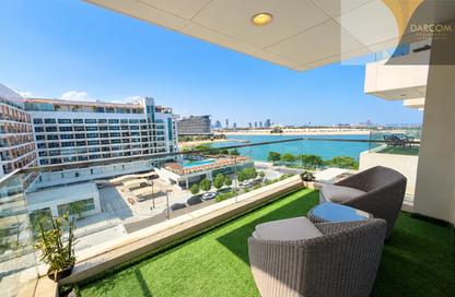 Apartment - 1 - 2 for sale in Lusail Marina Heights - Marina District - Lusail