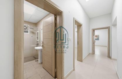 Apartment - 2 Bedrooms - 2 Bathrooms for rent in Old Salata - Salata - Doha