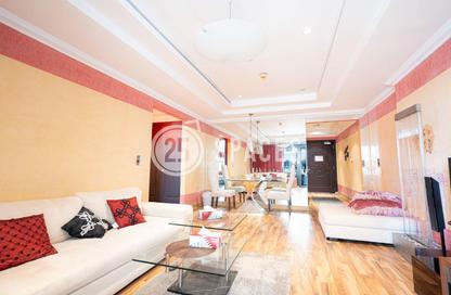 Apartment - 1 Bedroom - 2 Bathrooms for rent in East Porto Drive - Porto Arabia - The Pearl Island - Doha