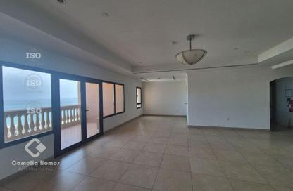 Apartment - 2 Bedrooms - 3 Bathrooms for rent in East Porto Drive - Porto Arabia - The Pearl Island - Doha
