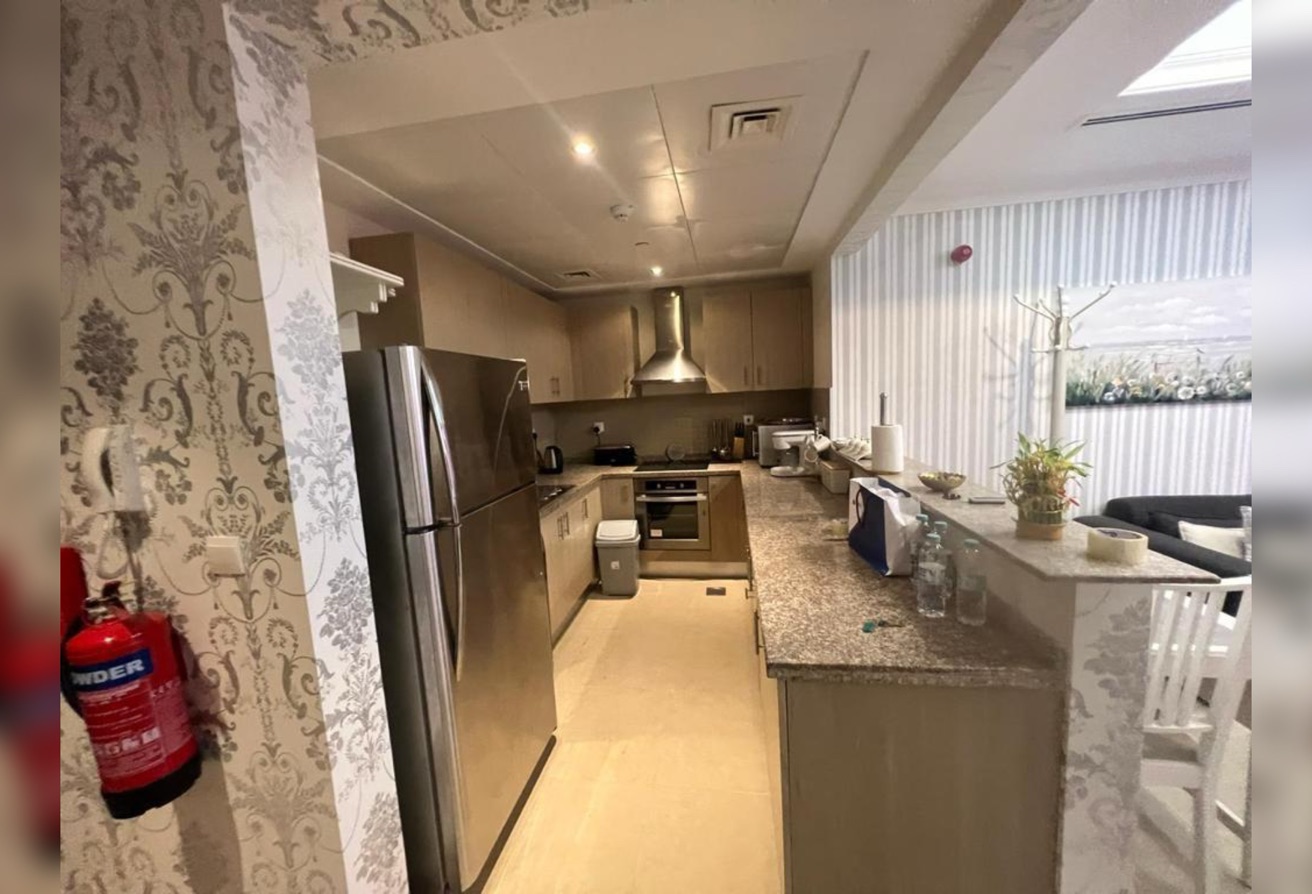 Studio Converted to 1BR | Title Deed | QAR 1.2M thumbnail 6
