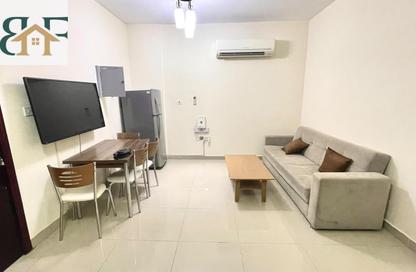Apartment - 2 Bedrooms - 1 Bathroom for rent in Muntazah 7 - Al Muntazah - Doha