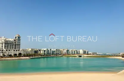 فيلا - 5 غرف نوم - 7 حمامات للايجار في ابراج باي - منطقة الأبراج - جزيرة اللؤلؤة - الدوحة