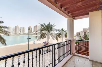 Apartment - 2 Bedrooms - 3 Bathrooms for rent in Viva West - Viva Bahriyah - The Pearl Island - Doha