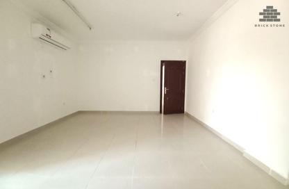 Apartment - 2 Bedrooms - 2 Bathrooms for rent in Muntazah 7 - Al Muntazah - Doha