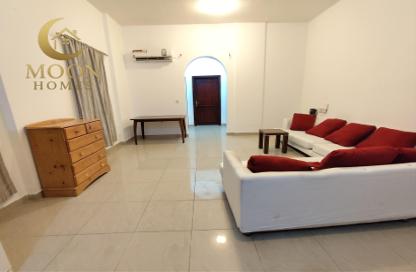 Apartment - 1 Bedroom - 1 Bathroom for rent in Salaja Street - Doha Al Jadeed - Doha