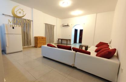 Apartment - 1 Bedroom - 1 Bathroom for rent in Salaja Street - Doha Al Jadeed - Doha
